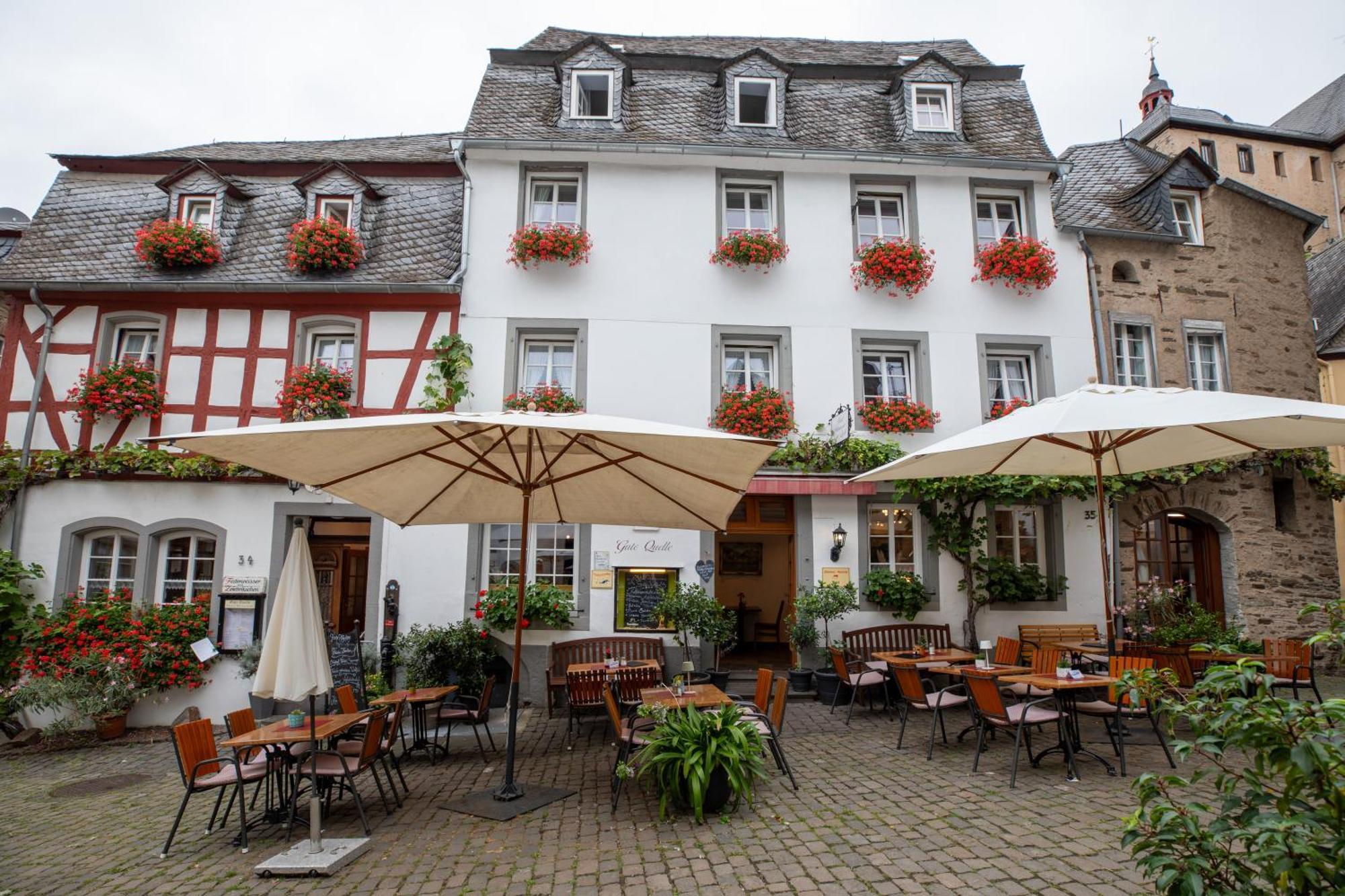 Hotel Gute Quelle Байльштайн Экстерьер фото
