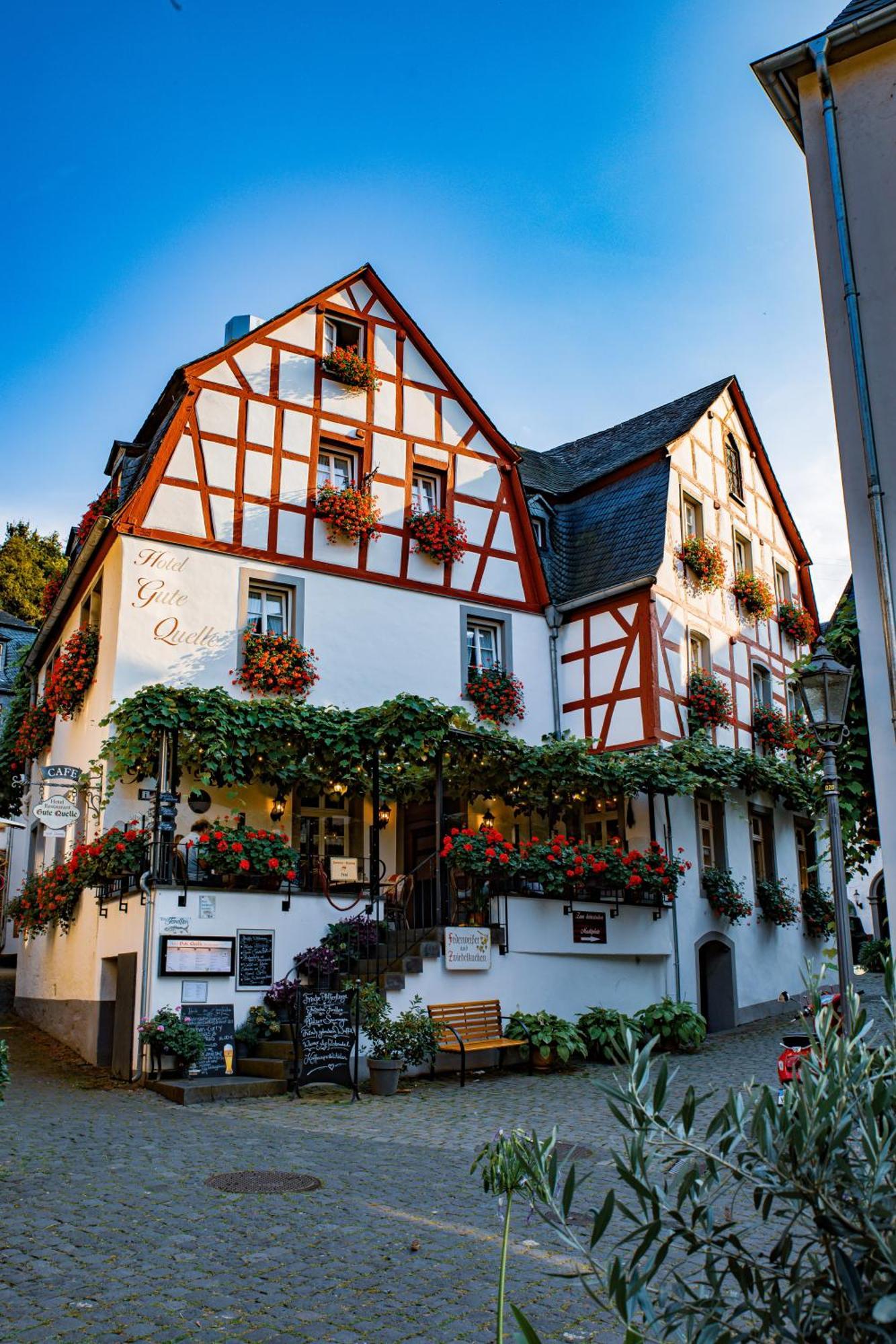 Hotel Gute Quelle Байльштайн Экстерьер фото