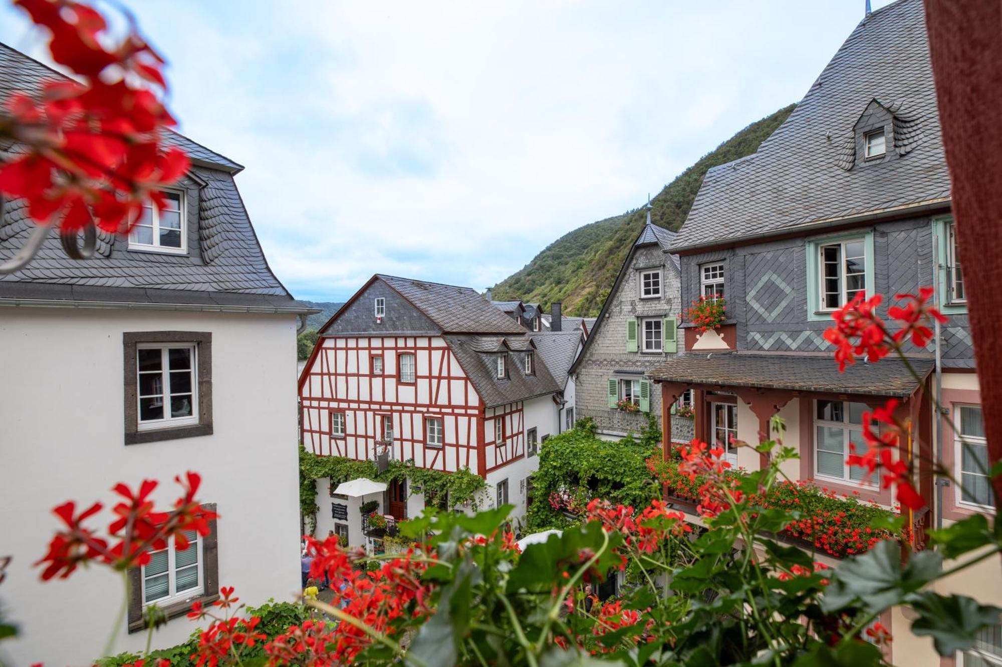 Hotel Gute Quelle Байльштайн Экстерьер фото
